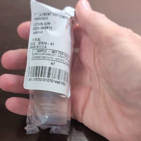 Shiseido treatment softener enriched, unopened, 30 mL - Picture 3 of 5